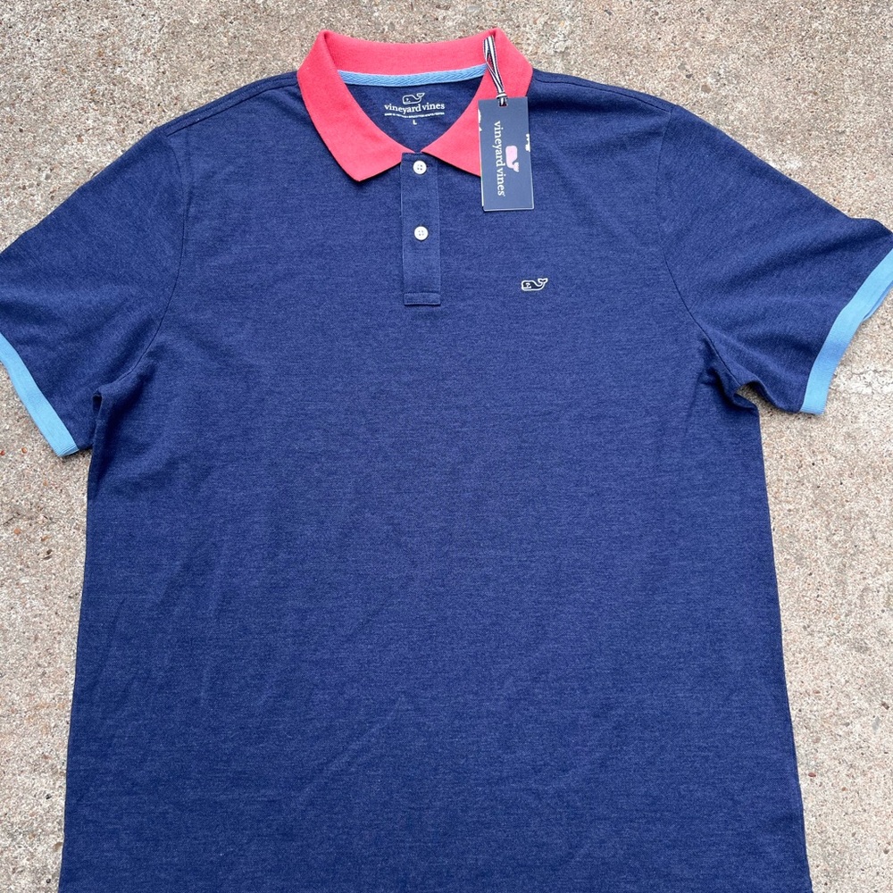 Vineyard vine Men's Blue Polo Shirt with Pink Collar